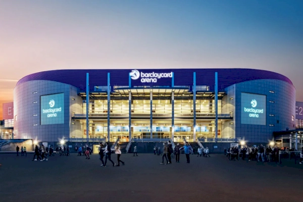 Hamburg mit Eventbesuch in der Barclaycard-Arena